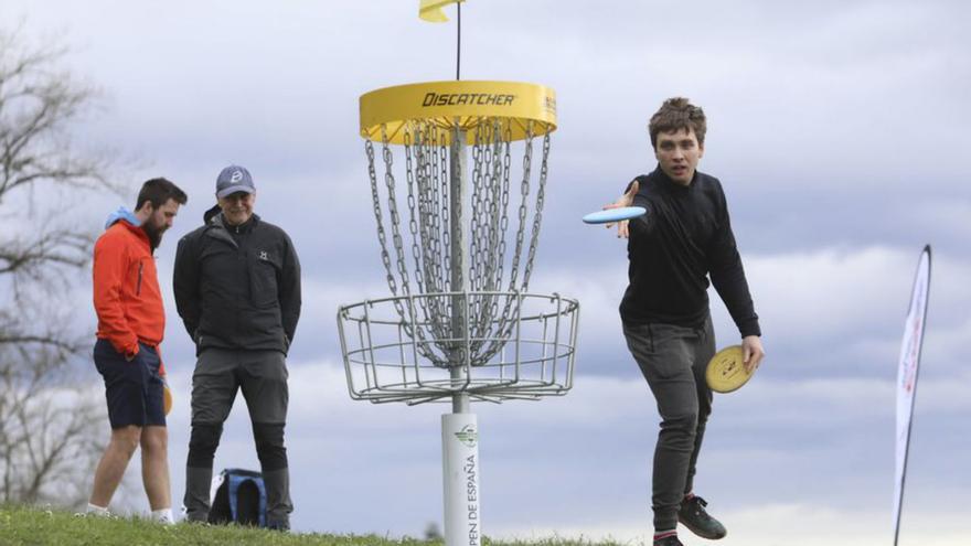 Regresa el disc golf del más alto nivel al parque Purificación Tomás