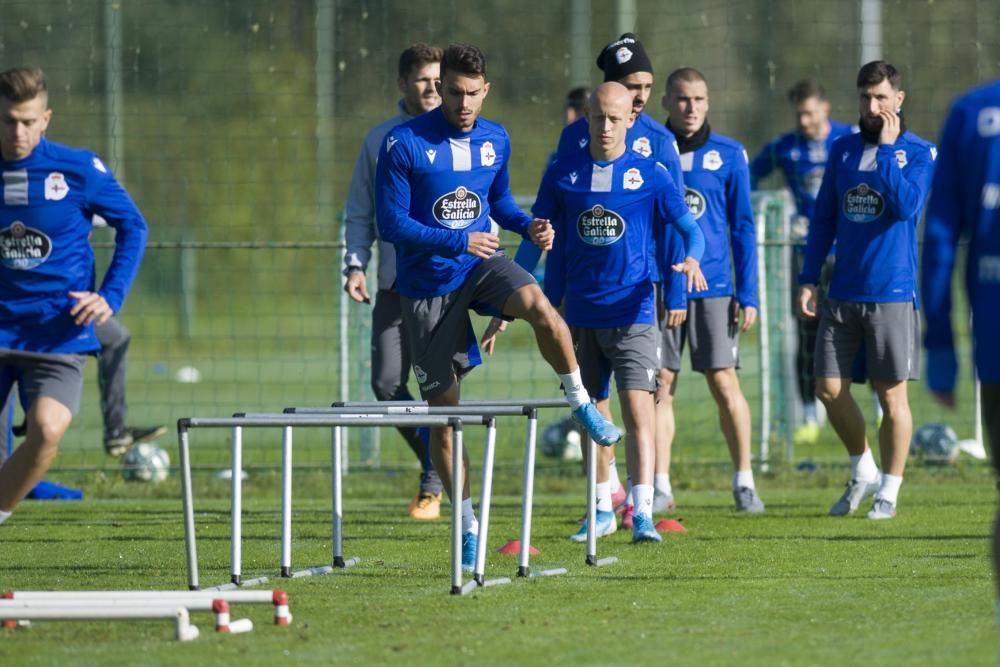 La plantilla deportivista regresa a los entrenamientos para comenzar a preparar la visita al Racing de Santander del próximo sábado.