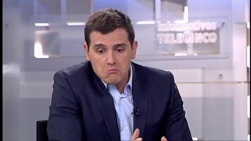 Rivera: "La unión y la igualdad de los españoles no se negocia"