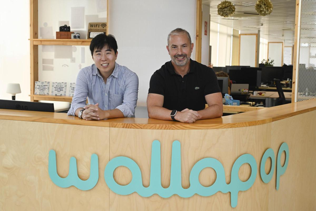 Seokjoo Han (Naver) y Rob Cassedy (Wallapop), este viernes en las oficinas de la plataforma catalana