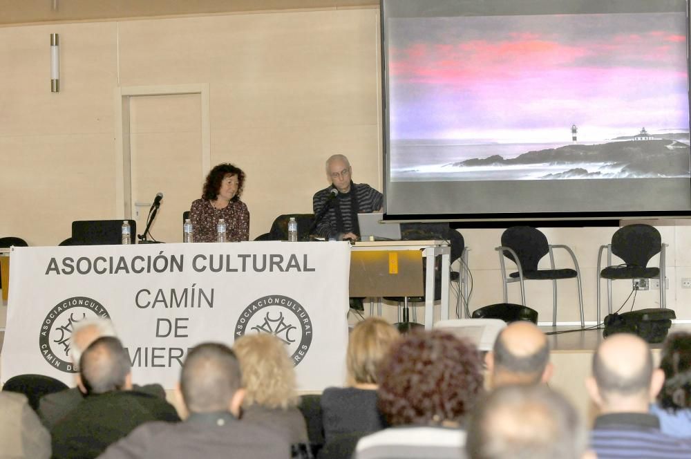 Presentación libro del fotógrafo Julio Herrera en el Club de Prensa en Mieres