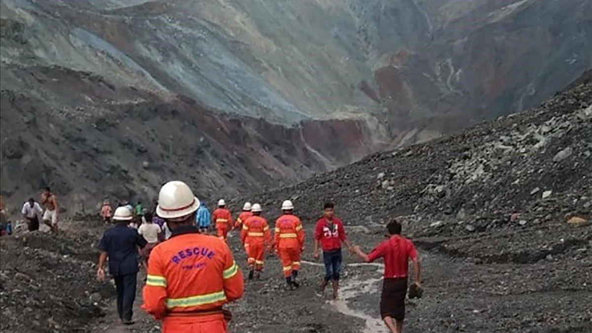 Más de un centenar de mineros muertos en un desprendimiento en una mina en Birmania