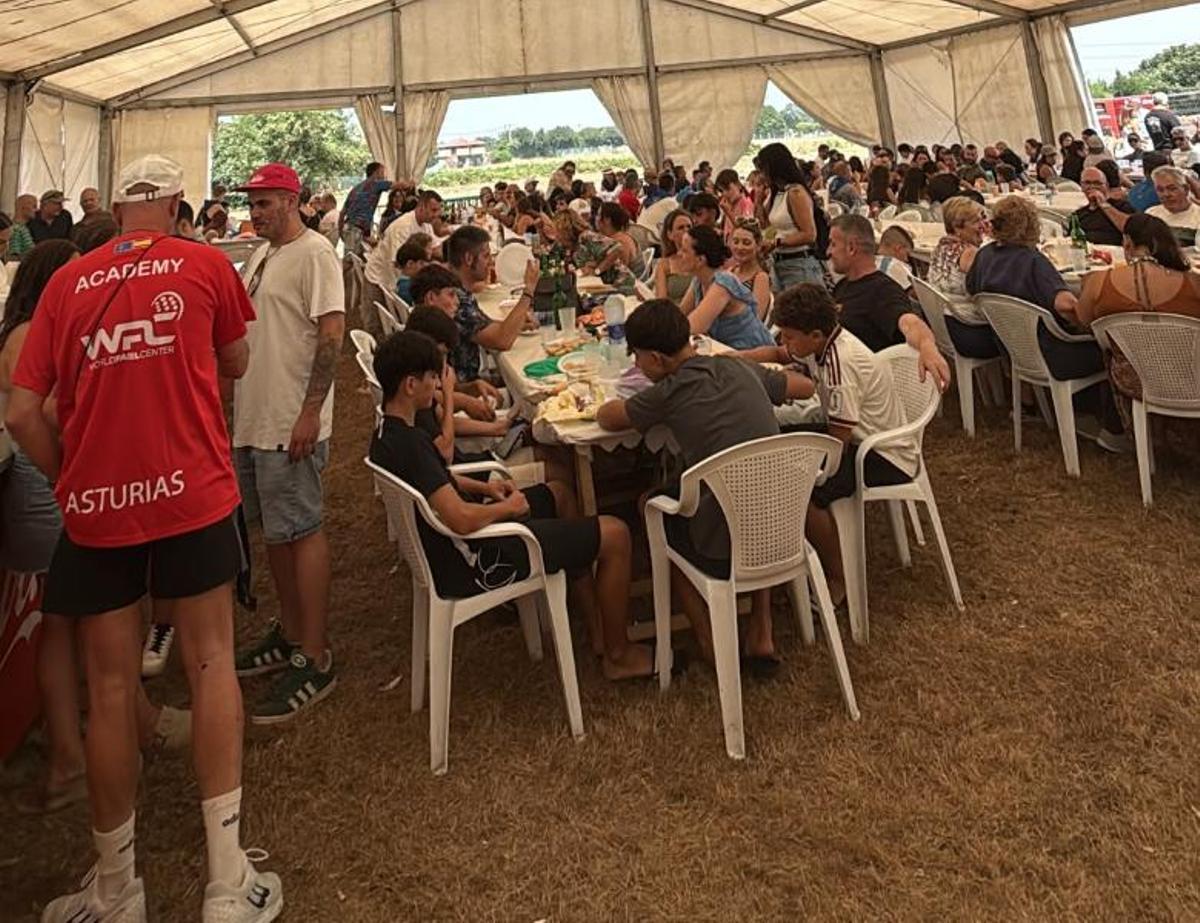 EN IMÁGENES: San Martín de Laspra dinde tributo a su vecina más longeva