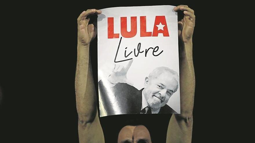 La orden de prisión contra Lula conmociona a los brasileños