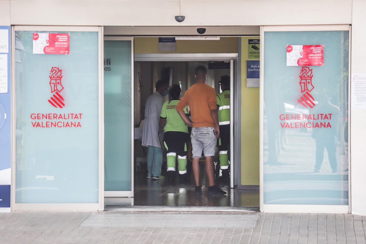 Acceso al servicio de Urgencias del Hospital Universitario de Torrevieja