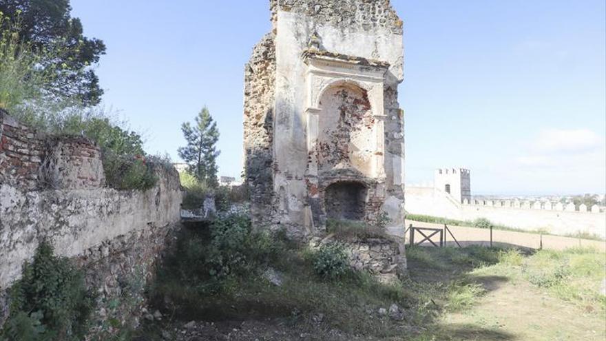 Amigos de Badajoz organiza una visita a las ermitas de la Alcazaba