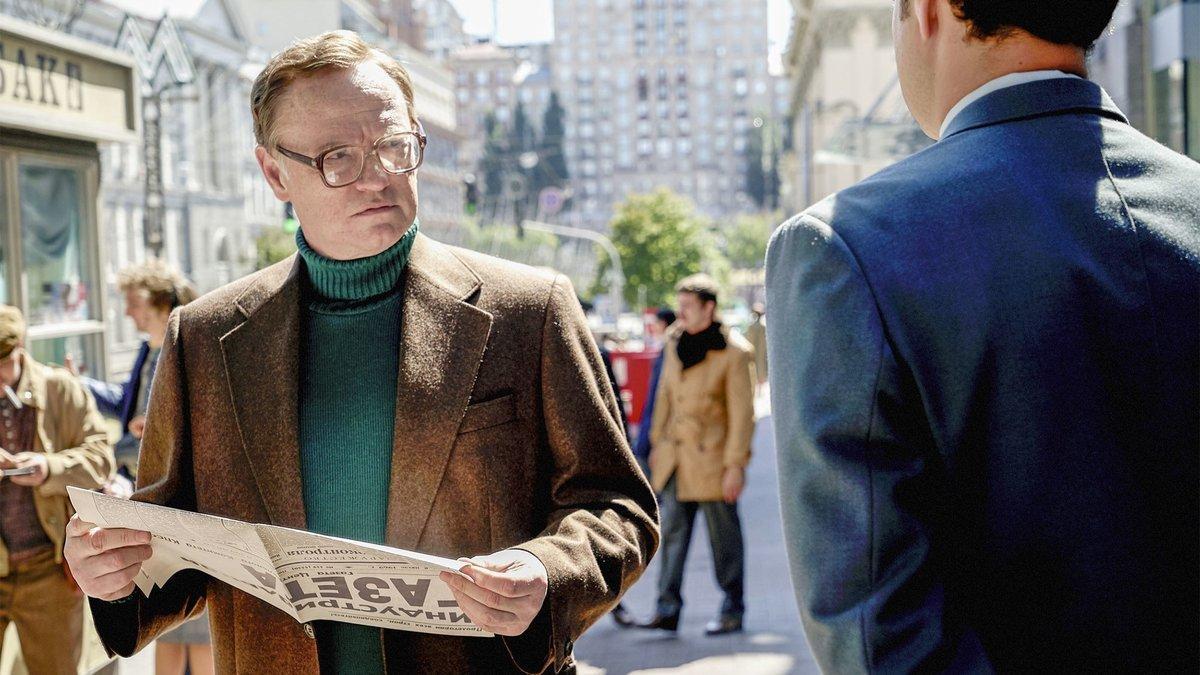 Jared Harris, en un fotograma de 'Chernobyl', la serie de HBO