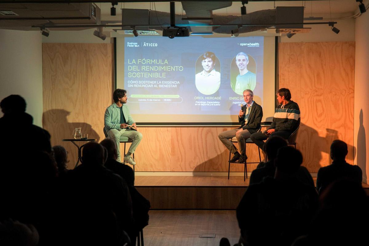 Un momento del encuentro de Barcelona cpm Oriol Mercadé y Enric Sanmartí