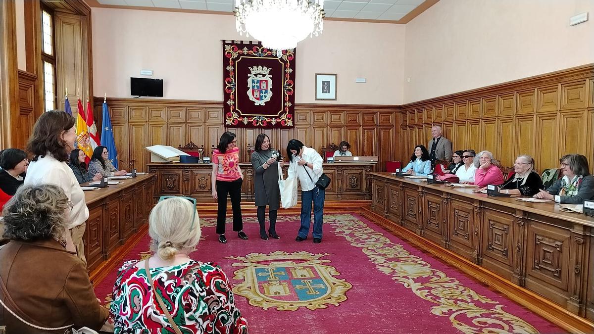GALERÍA | Reconocimiento a las tejedoras sanabresas