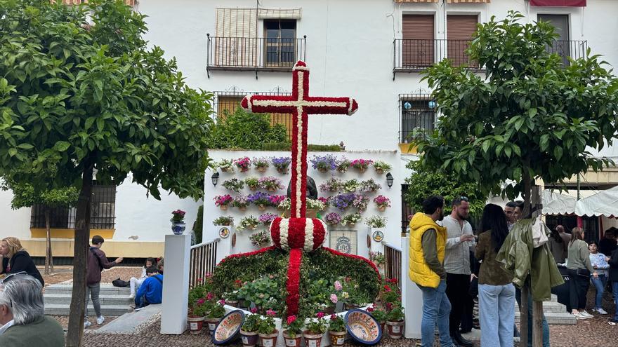 Padre Jesús Nazareno, Los Quijotes Cordobeses y la AVV Alcázar Viejo ganan el Concurso de Cruces de Mayo 2024