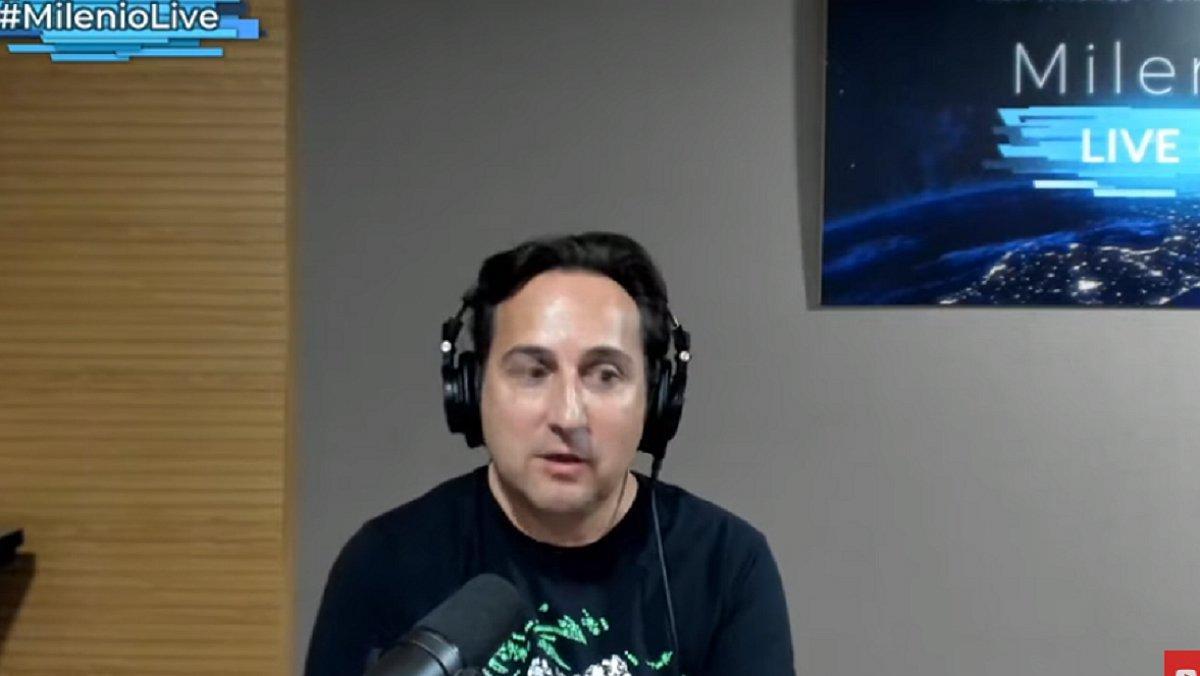 Iker Jiménez, retransmitiendo desde su canal de Youtube 'Milenio Live'.