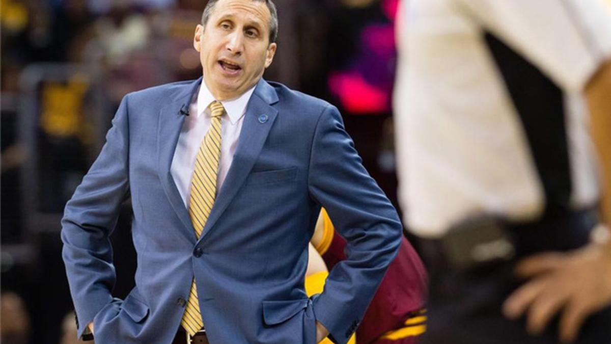 David Blatt debe decidir su futuro