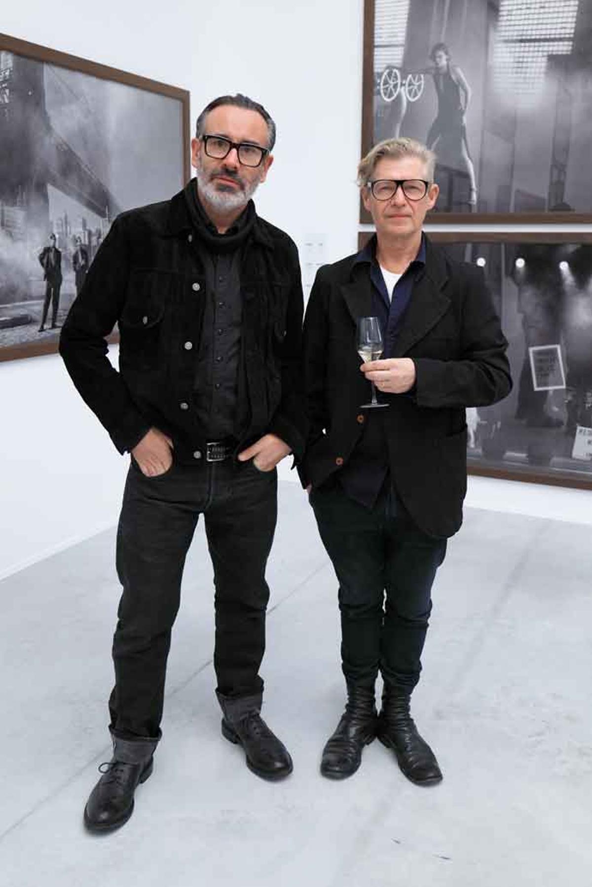 El estilista Karl Templer y el fotógrafo de moda Mikael Jansson.