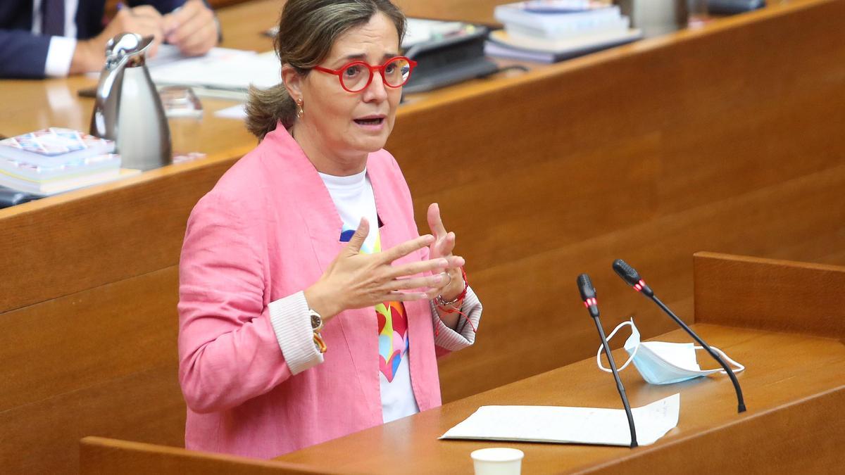 La diputada del PP en las Corts, Elena Bastidas.