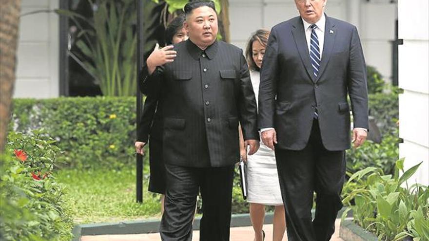 Trump y Kim hunden la cumbre