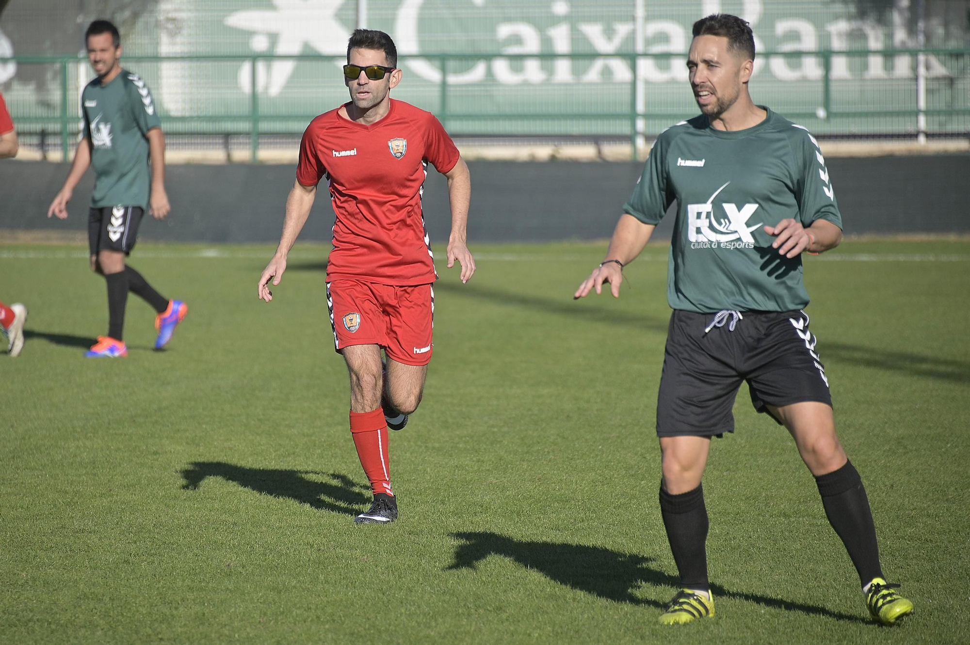 Partido de futbol benefico populares informadores