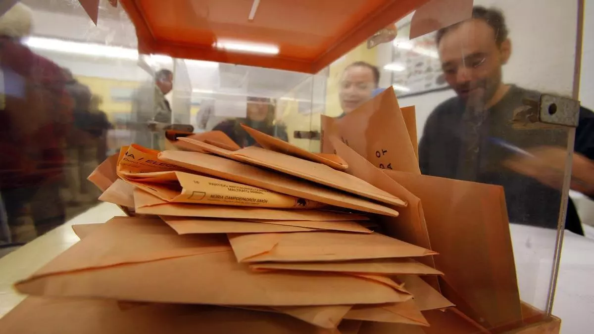 Qué hacer si trabajas el 28M: ¿Cuántas horas tienes para ir a votar? ¿Está remunerado?