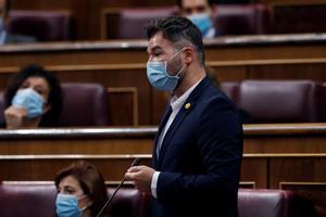 GRAF1801. MADRID, 09/09/2020.- El líder de ERC, Gabriel Rufián durante la sesión de control al Gobierno en el Congreso este miércoles en donde se reclamará una vez más a la oposición unidad para abordar la crisis de la pandemia, en medio de las últimas polémicas políticas centradas en la renovación del Poder Judicial y las revelaciones del caso del espionaje al extesorero del PP Luis Bárcenas. EFE/J.J. Guillén