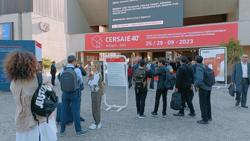 Imágenes del primer día de la 40ª edición de Cersaie en Bolonia