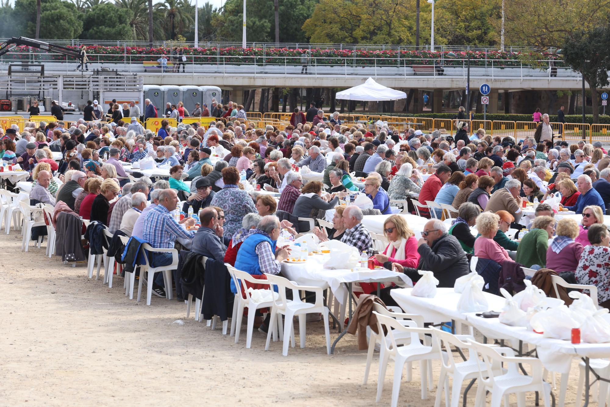 Paellas organizadas por la concejalía de atención a personas mayores del Ayuntamiento de València