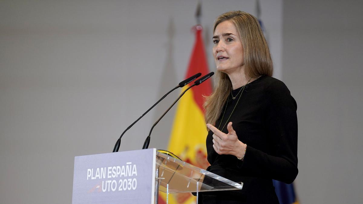 Sara Aagesen, la vicepresidenta tercera y ministra para la Transición Ecológica y el Reto Demográfico, en el acto de presentación del Plan España Auto 2030. Madrid, 3 de diciembre de 2025.