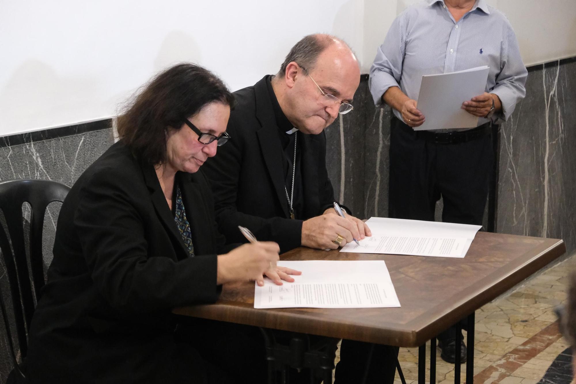 Así ha sido la presentación y bendición del restaurado Cristo de la Vida de Crevillent