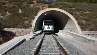 Las obras entre La Encina y Xàtiva alargan en 45 kilómetros el cuello de botella del Corredor Mediterráneo durante dos años