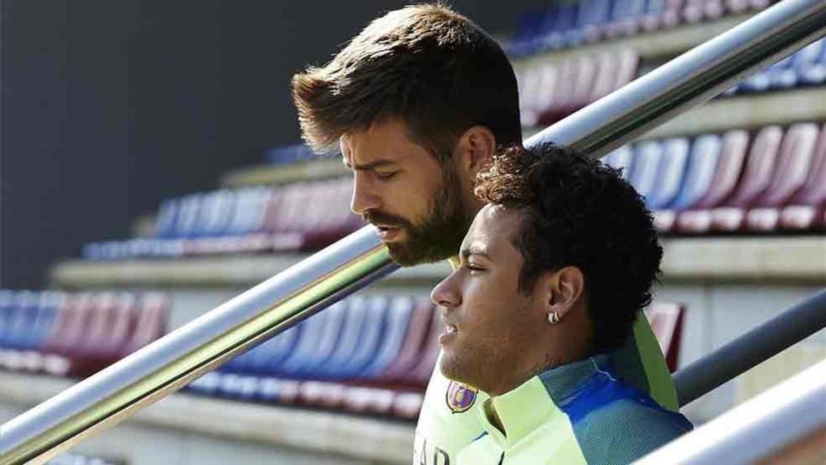 Piqué y Neymar están apercibidos