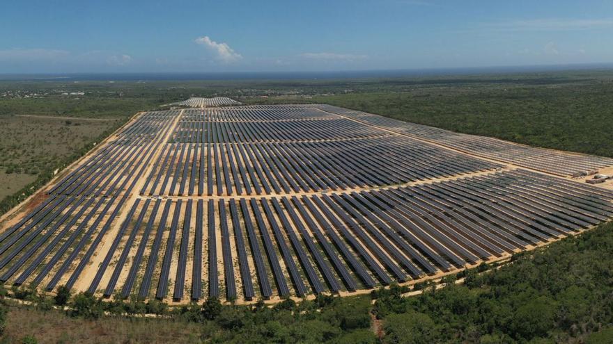 Parque fotovoltaico Cumayasa 1, inaugurado ayer junto al Cumayasa 2 por el grupo coruñés. |   // CEDIDA