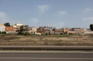 Interponen una denuncia por la compra de los terrenos de Los Mateos