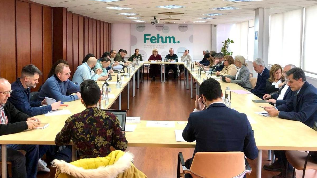 Imagen de la última reunión para negociar el convenio