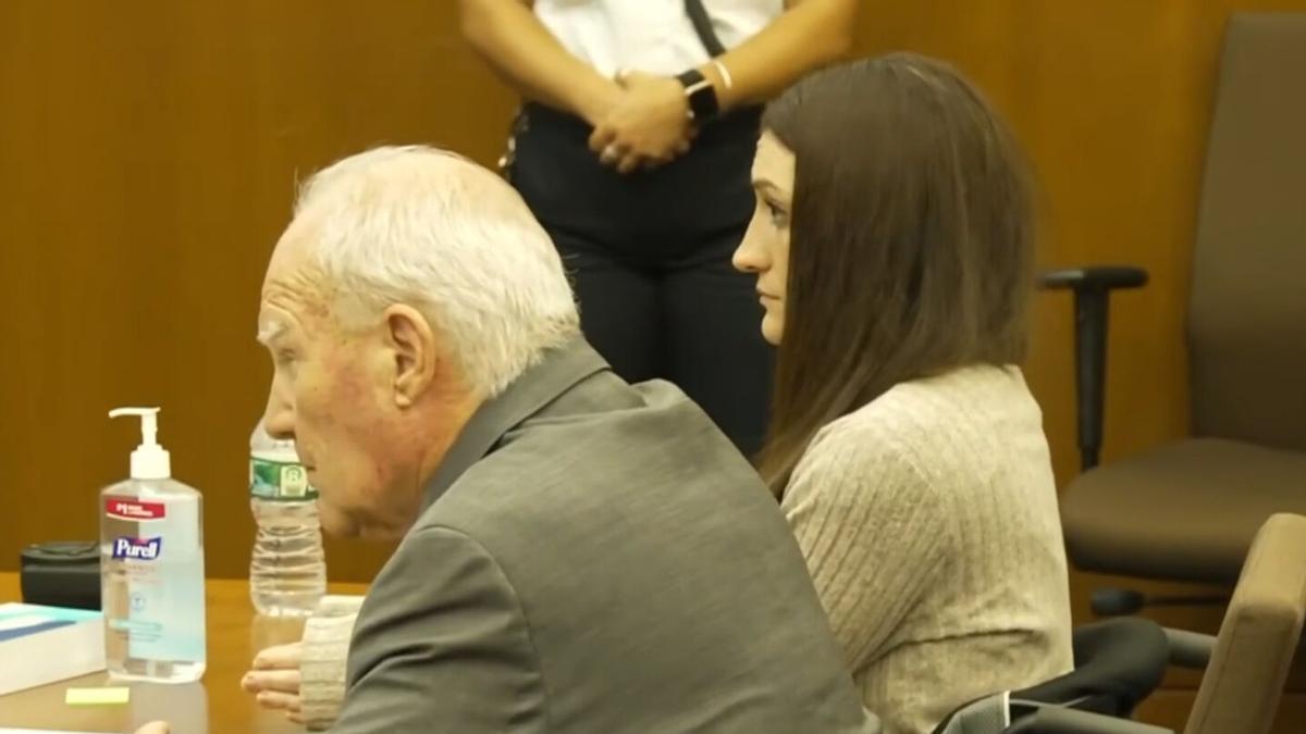 JUICIO EEUU | El juez planea declarar nulo el juicio contra Lindsay Clancy tras el bloqueo del jurado