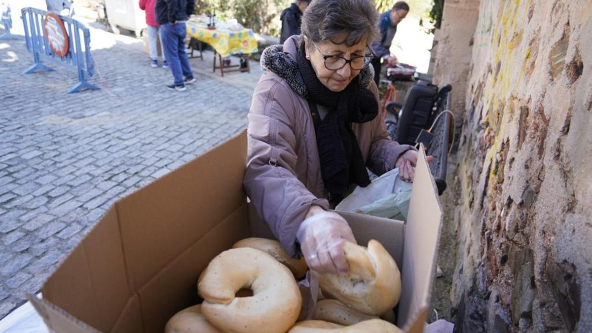 Imagen de la venta de roscas de San Blas.