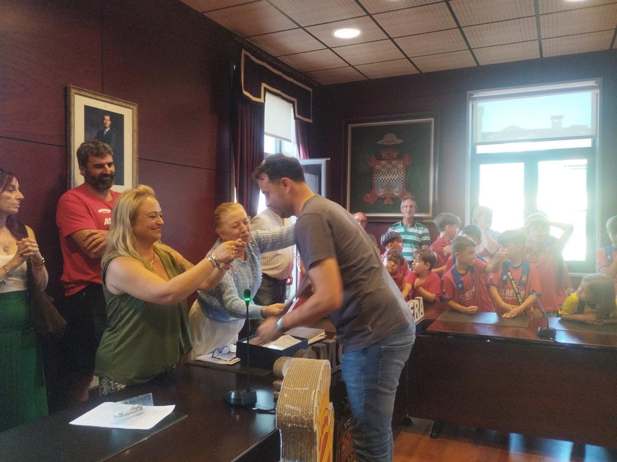En imágenes, la celebración del ascenso a Tercera Federación del Condal de Noreña