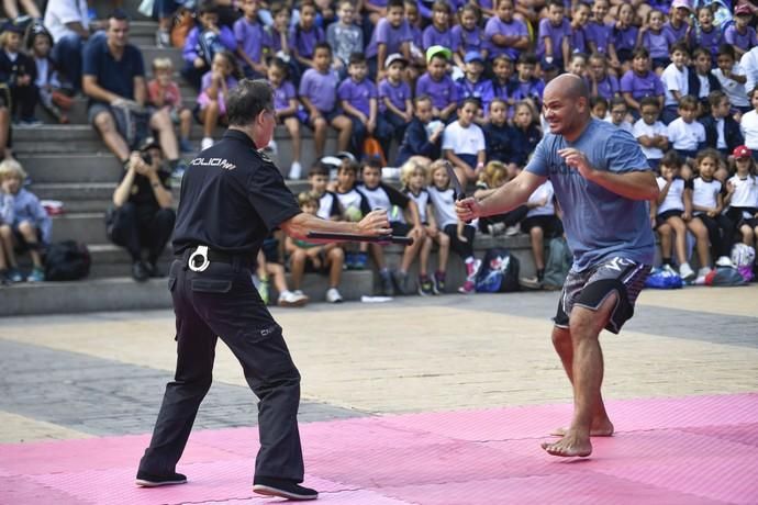 27-09-19 LAS PALMAS DE GRAN CANARIA. . LAS PALMAS DE GRAN CANARIA. Jornada de puertas abiertas de la Policía Nacional en el Parque Juan Pablo II. Fotos: Juan Castro.  | 27/09/2019 | Fotógrafo: Juan Carlos Castro