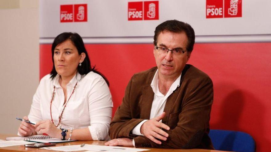 Plaza: &quot;Hay que resolver la bicefalia&quot; del PSOE regional