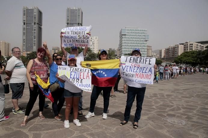 Delia Padrón Comicios contra la Asamblea constituyente que pretende Maduro en el auditorio