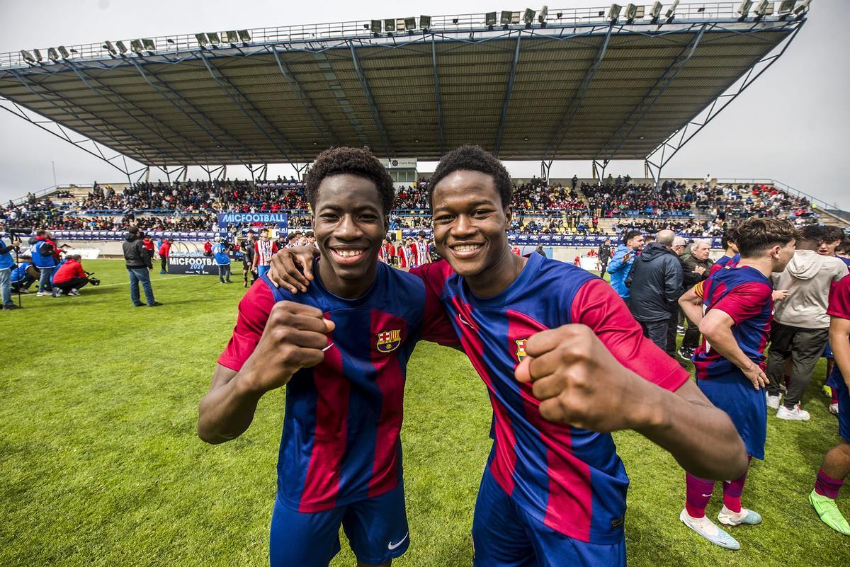 La celebración del Cadete A tras ganar el MIC