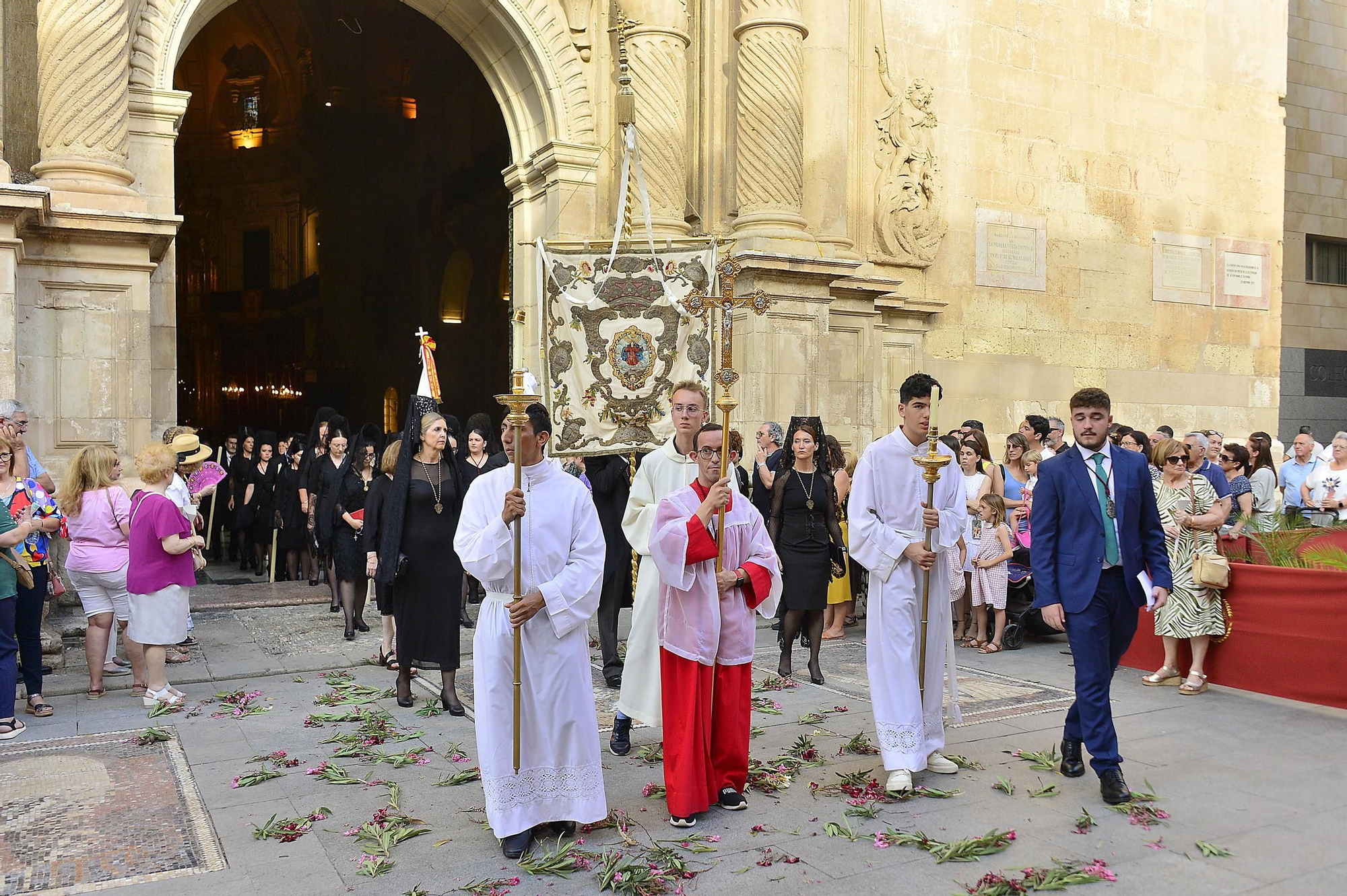 Procesion del Corpus Christi y Altares en Elche