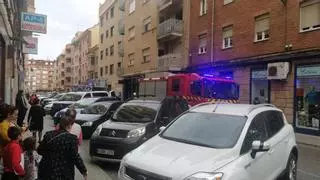 La Policía Nacional de Zamora rescata a un hombre de un incendio en su vivienda