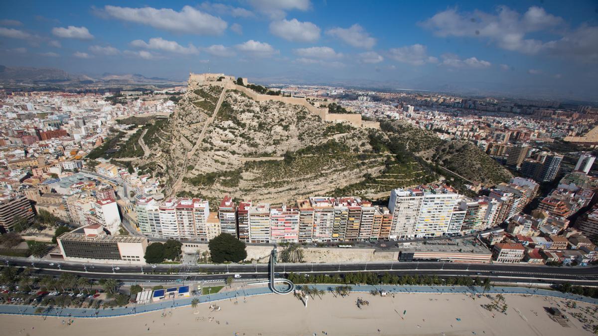 Vista aérea de la ciudad de Alicante