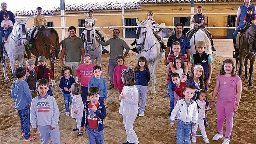 El Estribo celebra una semana cultural ecuestre