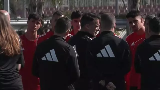 García Plaza se enfunda el mono de trabajo