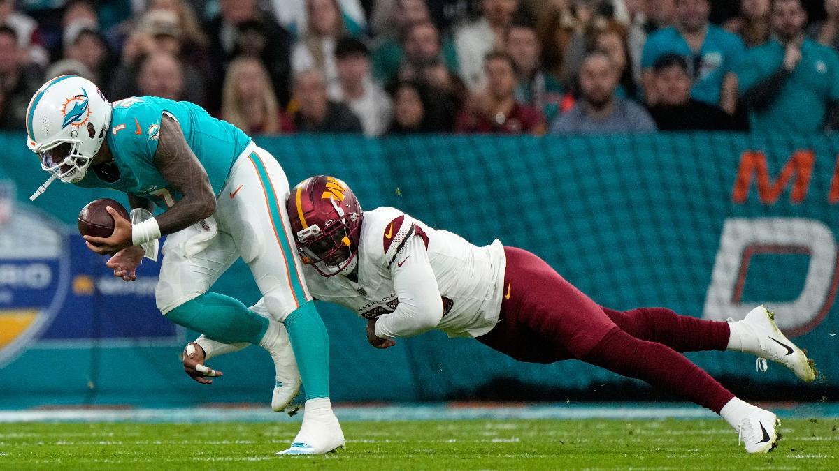 Tua Tagovailoa y Jacob Martin en el Bernabéu