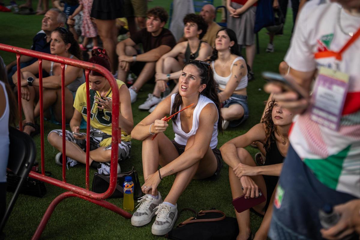 Ambiente durante la competición de escalada de velocidad de la Copa de Europa