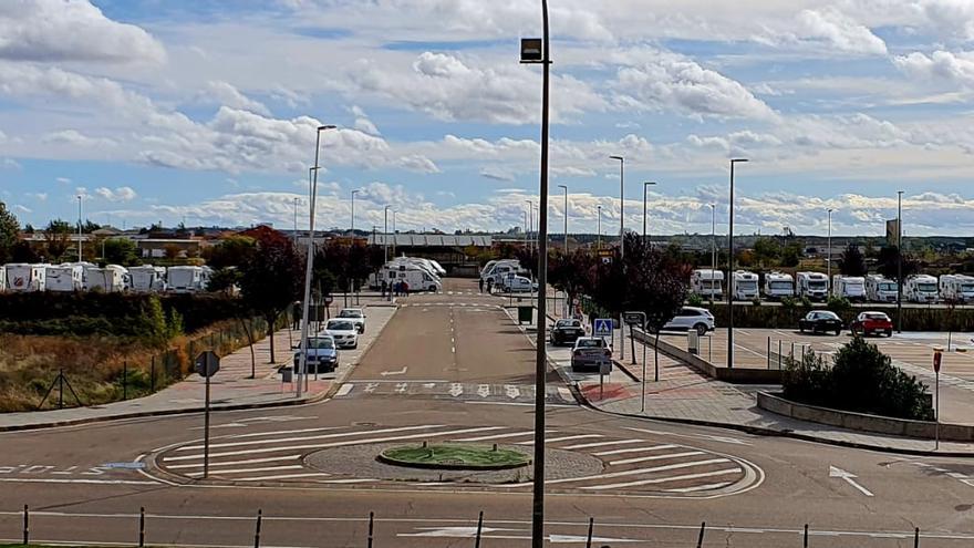 Vista de la zona de autocaravanas desde la avenida El Ferial