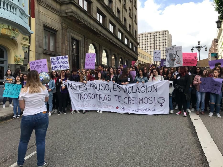 Estudiantes asturianos se manifiestan contra la sentencia de "La Manada"