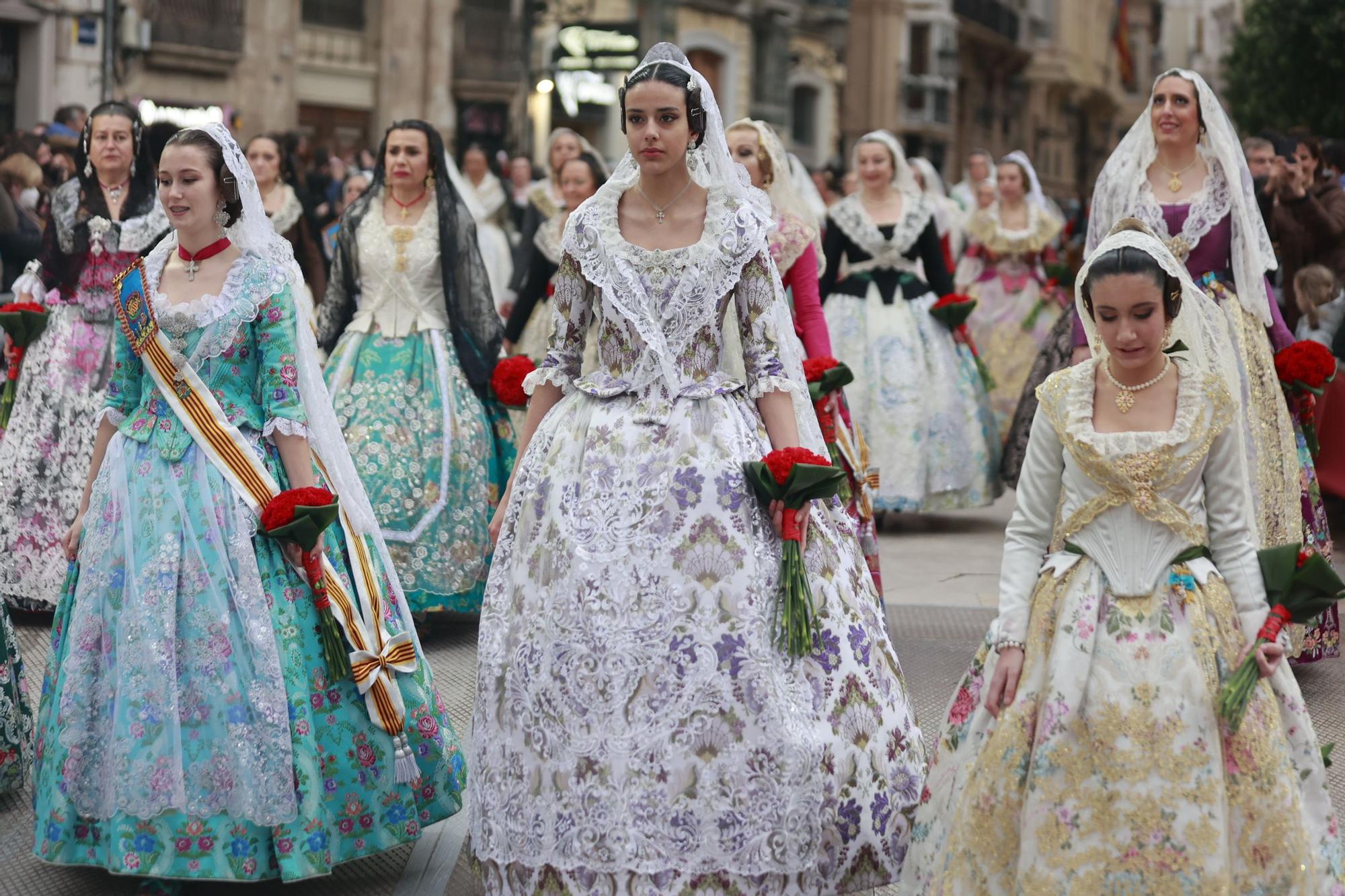 Búscate en el segundo día de ofrenda por la calle Quart (entre las 18:00 a las 19:00 horas)