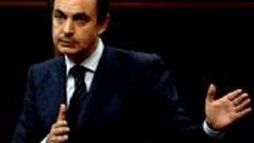 Zapatero cree positivo dar más competencias a las autonomías