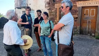 Manos jóvenes para inventariar la arquitectura tradicional de Aliste